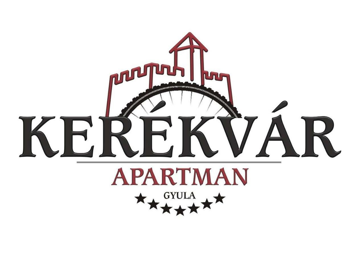 Kerekvar Apartman Gyula Buitenkant foto